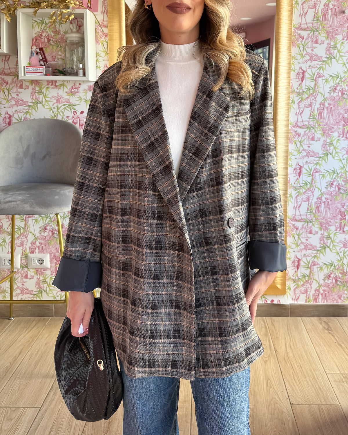 Blazer over Claudia
