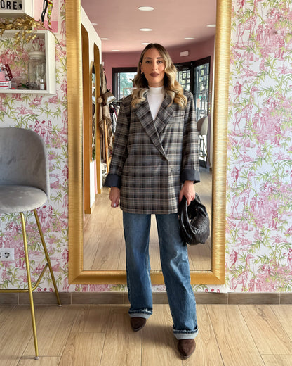 Blazer over Claudia
